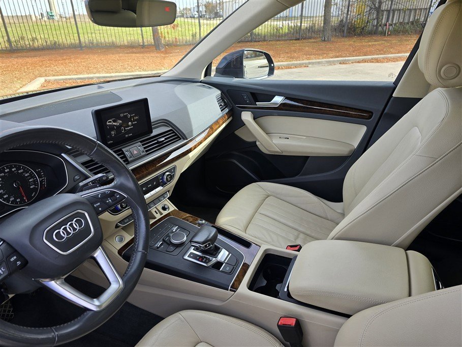 Used 2018 Audi Q5 2.0T Premium Plus w/ Premium Plus Package image 11