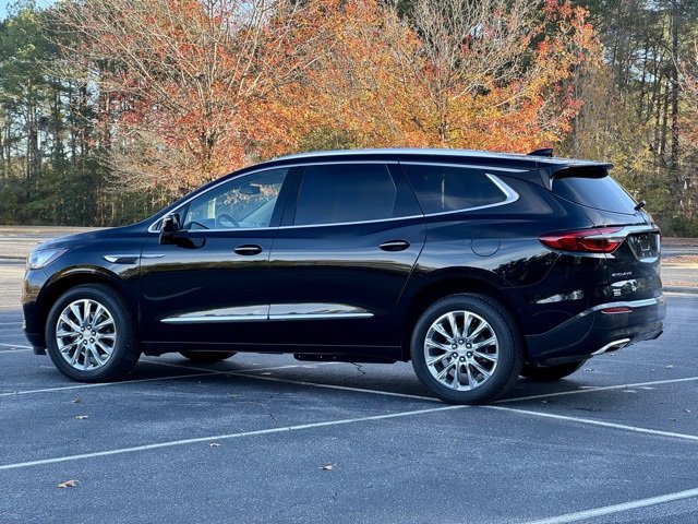 Used 2020 Buick Enclave Essence w/ Sound and Sites Package image 4