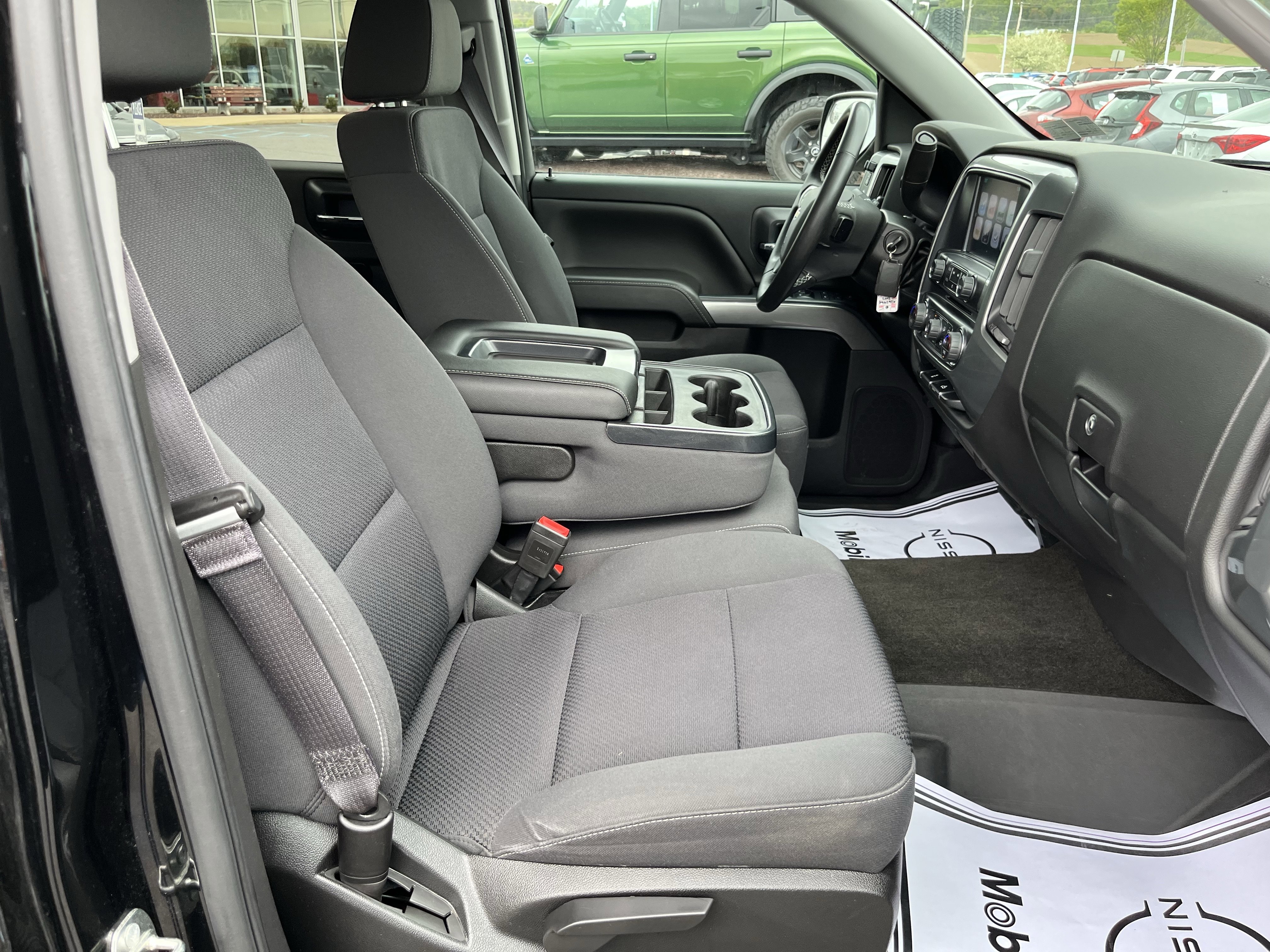 Used 2017 Chevrolet Silverado 1500 LT w/ All Star Edition AWD/4WD image 8