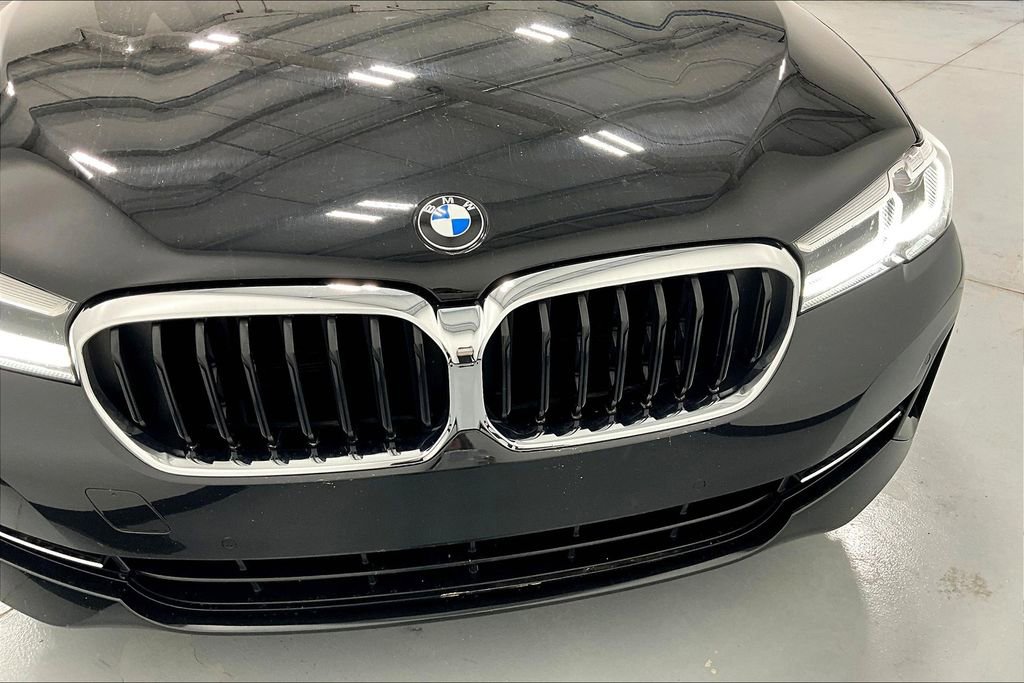 Used 2023 BMW 530i w/ Premium Package image 37