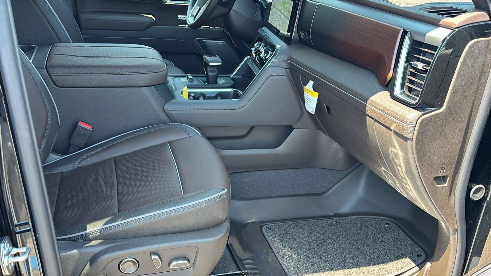 New 2026 GMC Sierra 1500 Denali AWD/4WD image 22