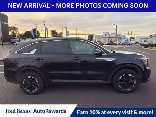 Used 2025 Kia Sorento S w/ Panoramic Sunroof Package AWD/4WD image 8