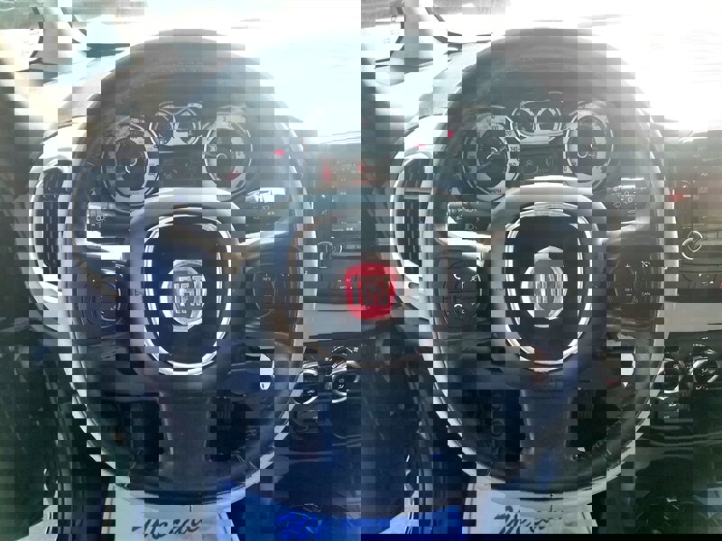 Used 2014 FIAT 500L Easy w/ Popular Equipment Group image 6