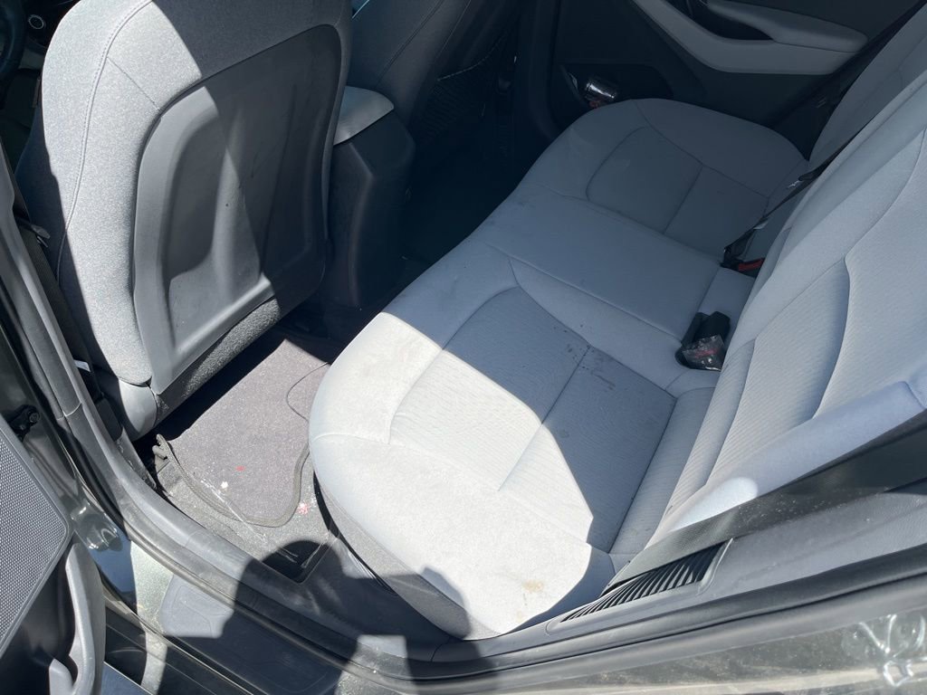 Used 2022 Hyundai Ioniq SE FWD image 6