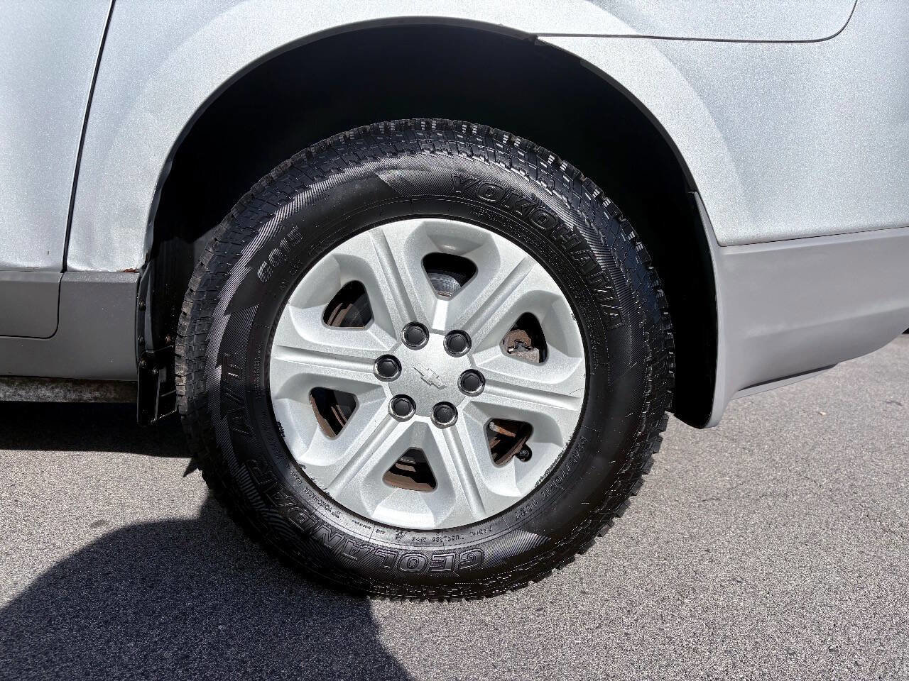 Used 2011 Chevrolet Traverse LS image 38