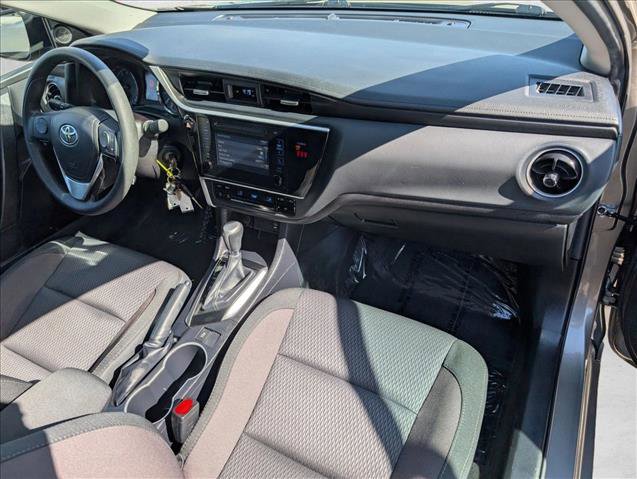 Used 2018 Toyota Corolla LE image 18