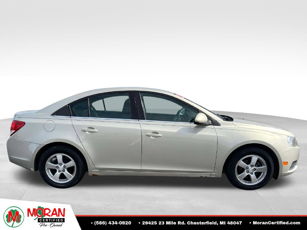 Used 2013 Chevrolet Cruze LT FWD image 6