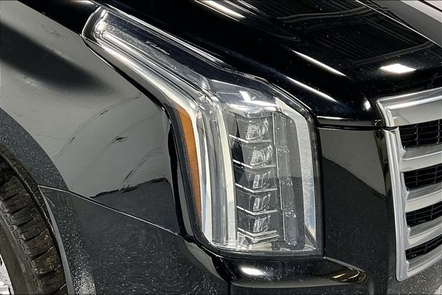Used 2018 Cadillac Escalade Luxury image 30