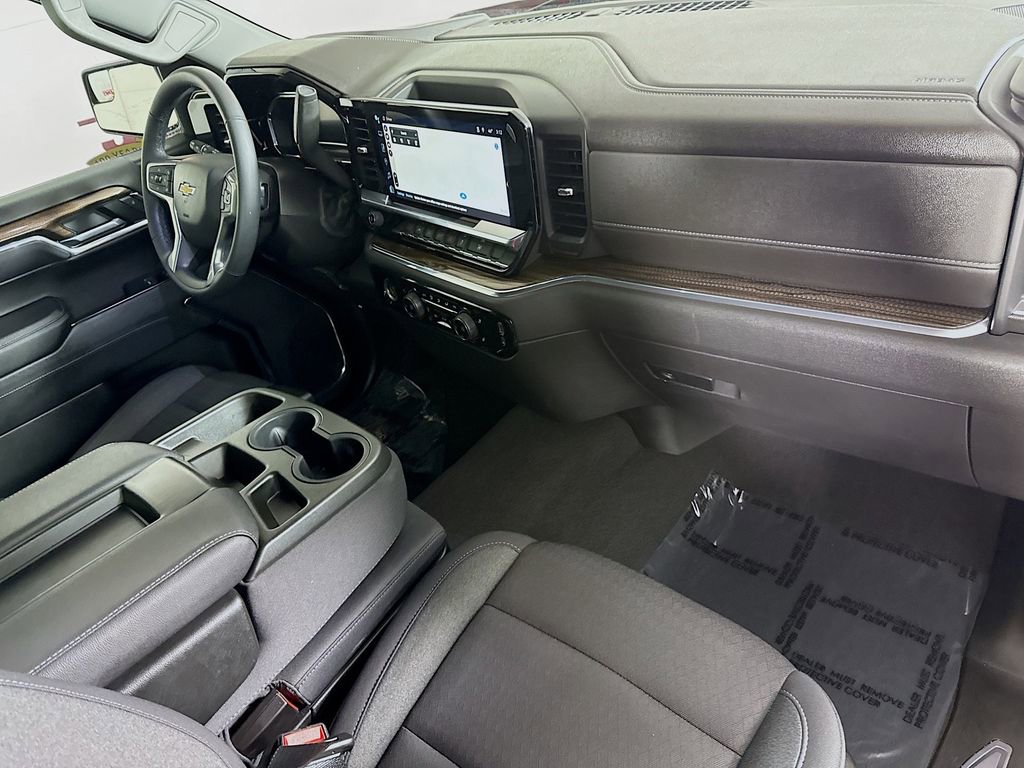 Used 2023 Chevrolet Silverado 1500 LT image 31