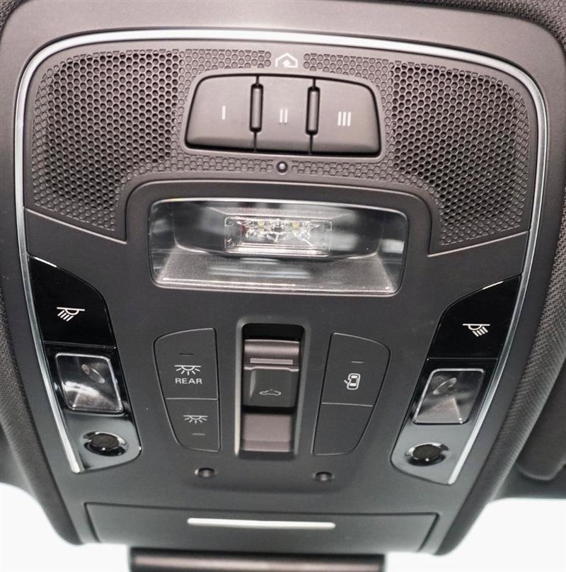 Used 2013 Audi S7 Prestige w/ Innovation Pkg image 23