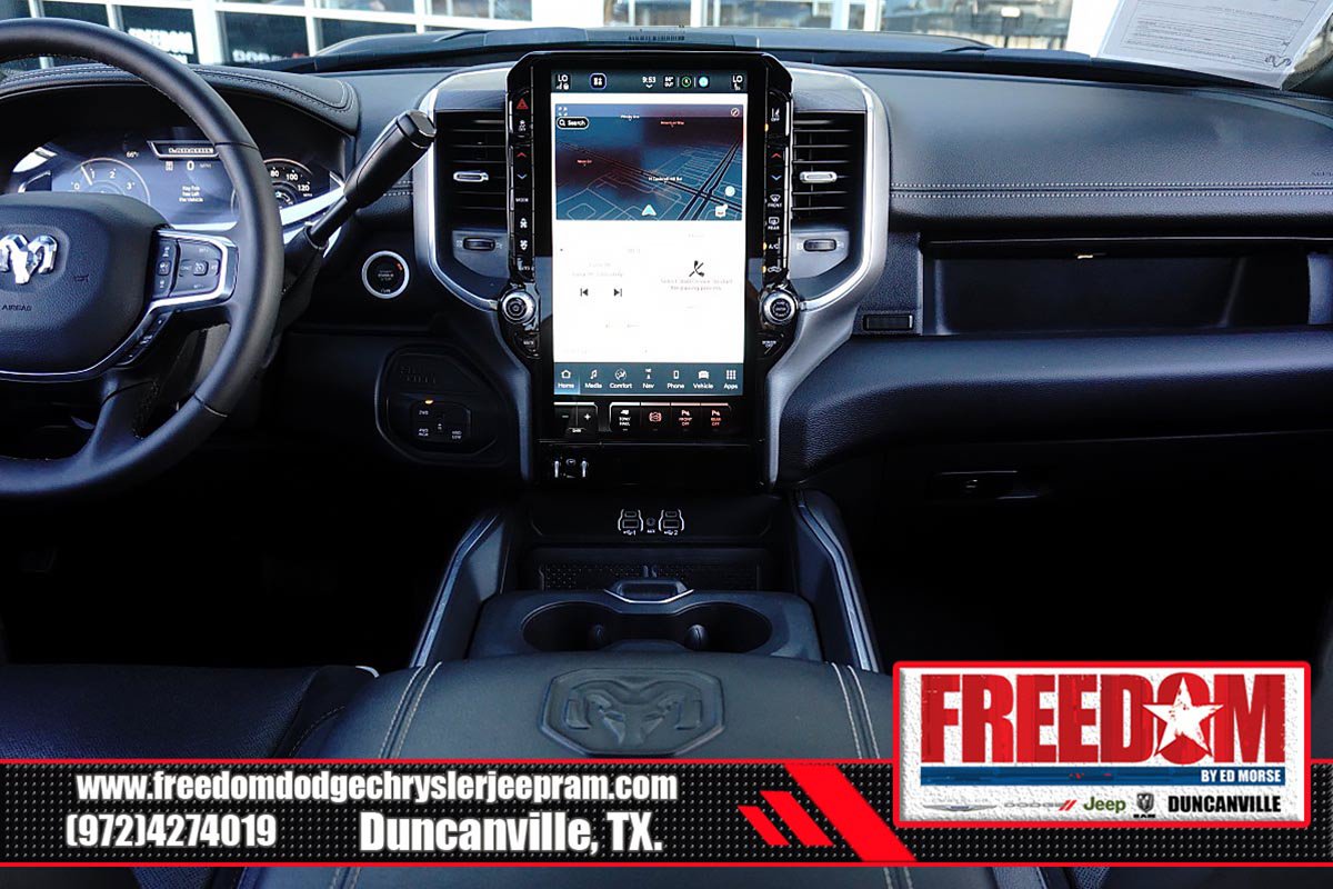 Used 2025 RAM 3500 Laramie AWD/4WD image 19