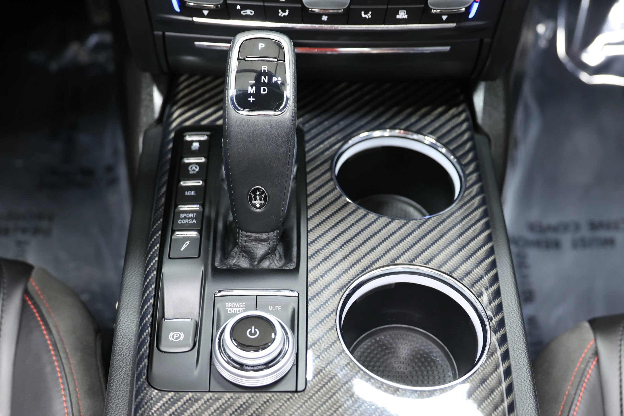 Used 2022 Maserati Quattroporte Trofeo RWD image 42