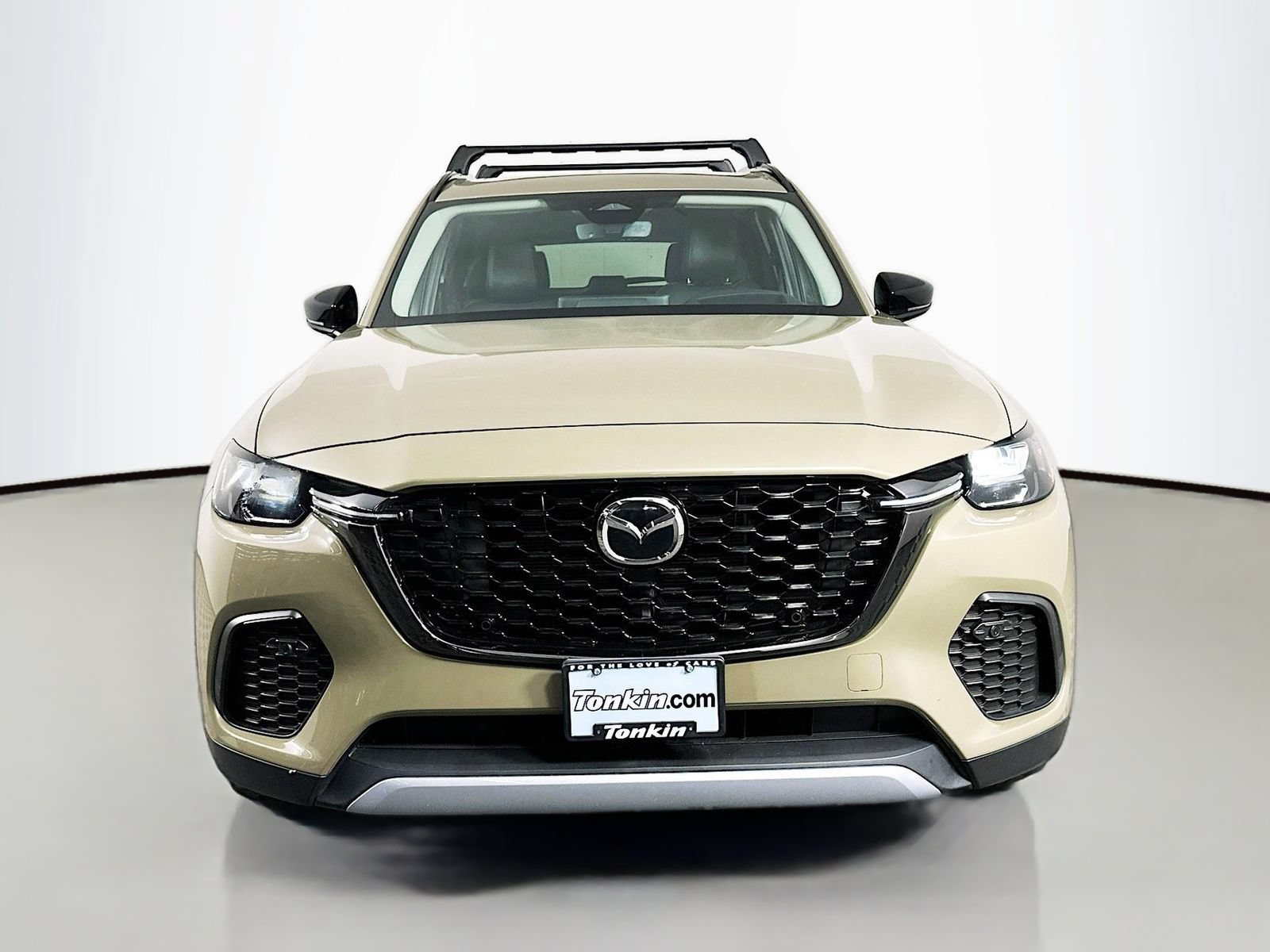 Certified 2025 MAZDA CX-70 Plug-In Hybrid w/ Premium Pkg AWD/4WD image 2