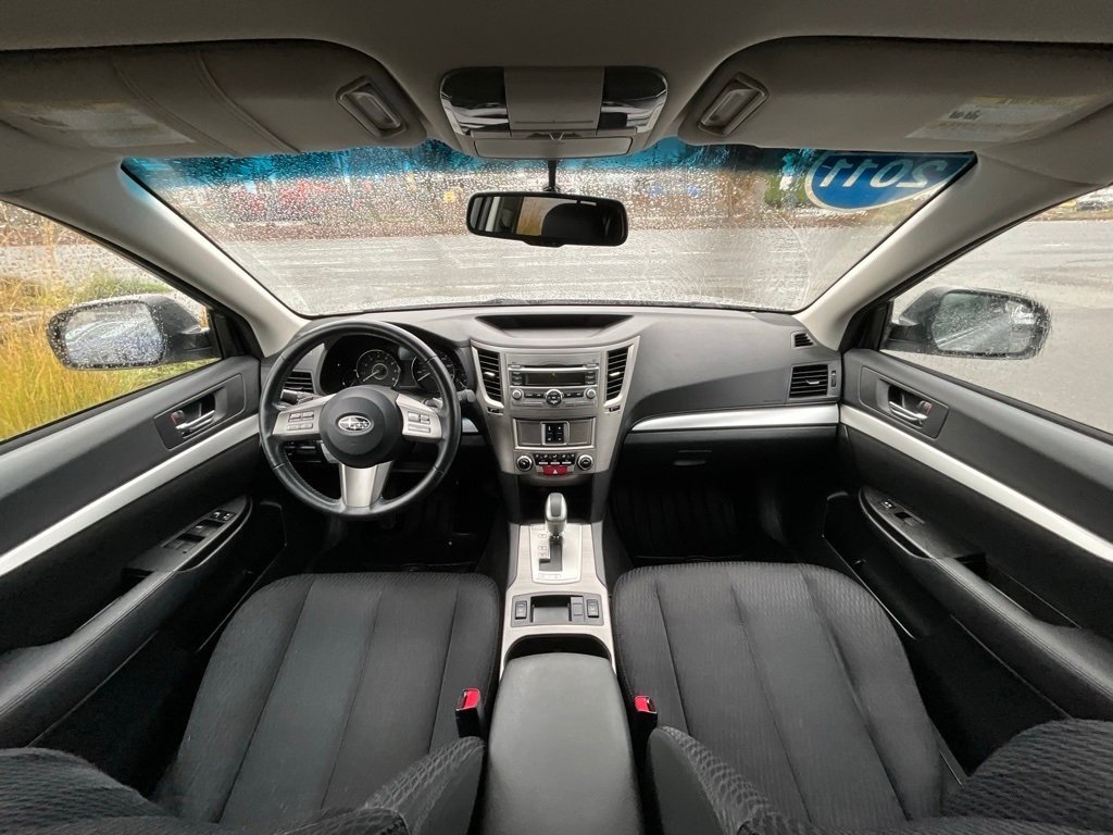 Used 2011 Subaru Outback 2.5i Premium w/ All-Weather Pkg image 15