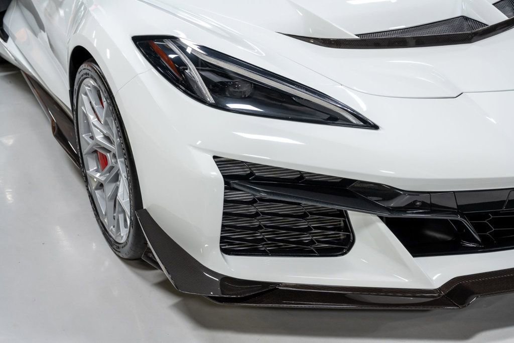 Used 2026 Chevrolet Corvette ZR1 w/ ZR1 Carbon Fiber Aero Package image 21