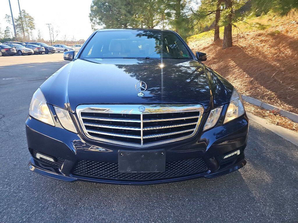 Used 2011 Mercedes-Benz E 350 4MATIC Sedan image 7