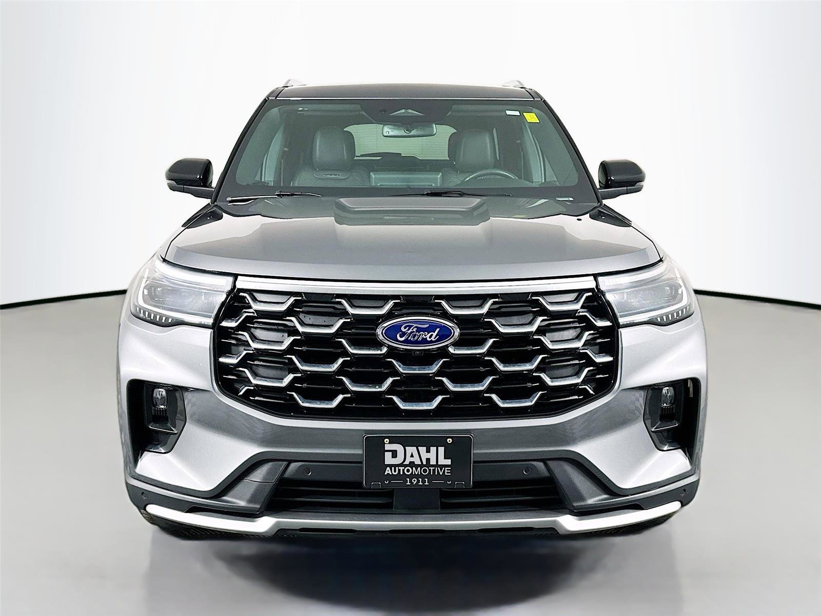 Used 2025 Ford Explorer Platinum w/ LUX Leather Package image 2