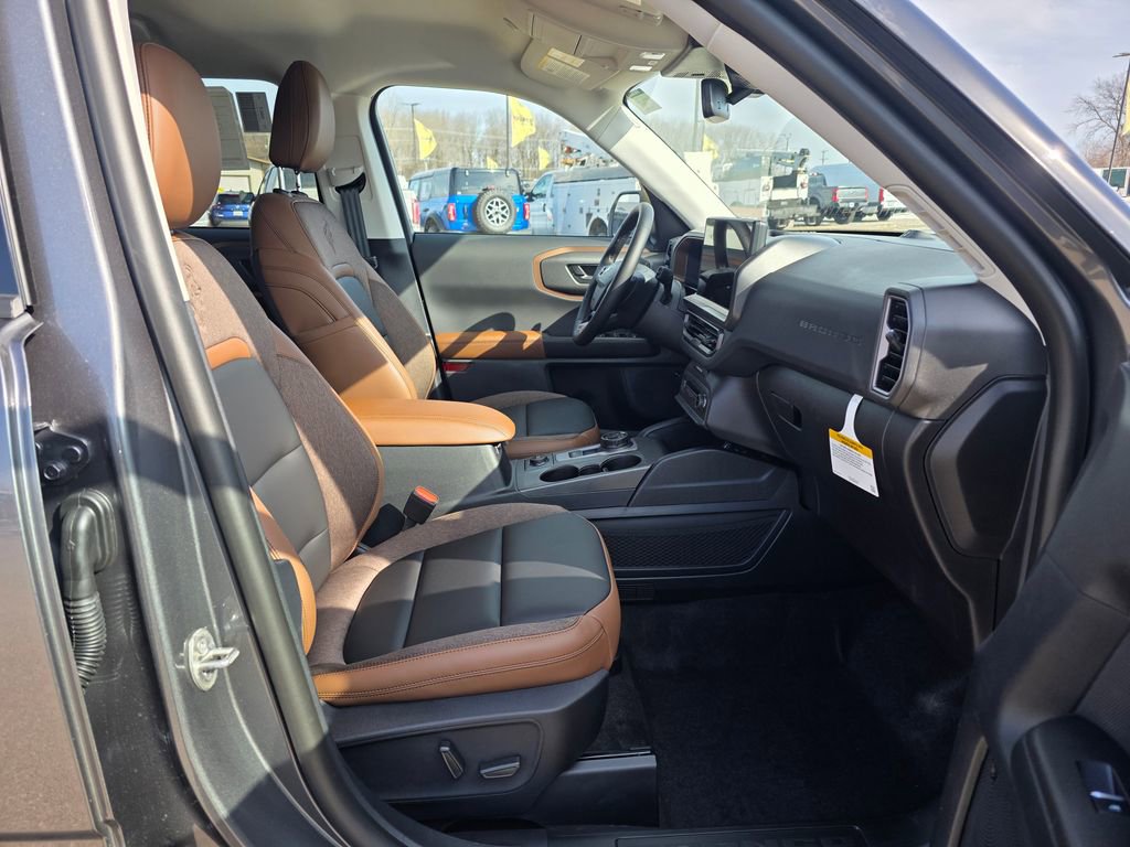 New 2026 Ford Bronco Sport Outer Banks w/ Outer Banks Tech Package+ AWD/4WD image 32