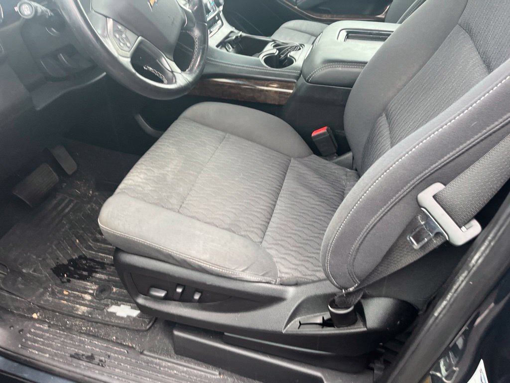 Used 2019 Chevrolet Tahoe LS w/ Enhanced Driver Alert Package RWD image 9