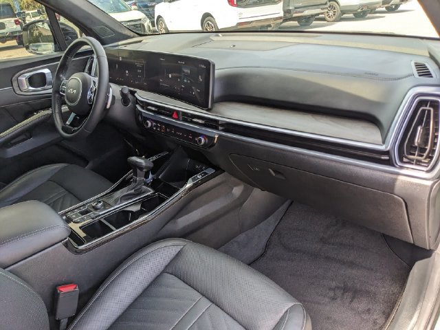 Used 2025 Kia Sorento SX Prestige AWD/4WD image 15