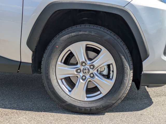 Used 2022 Toyota RAV4 XLE image 11