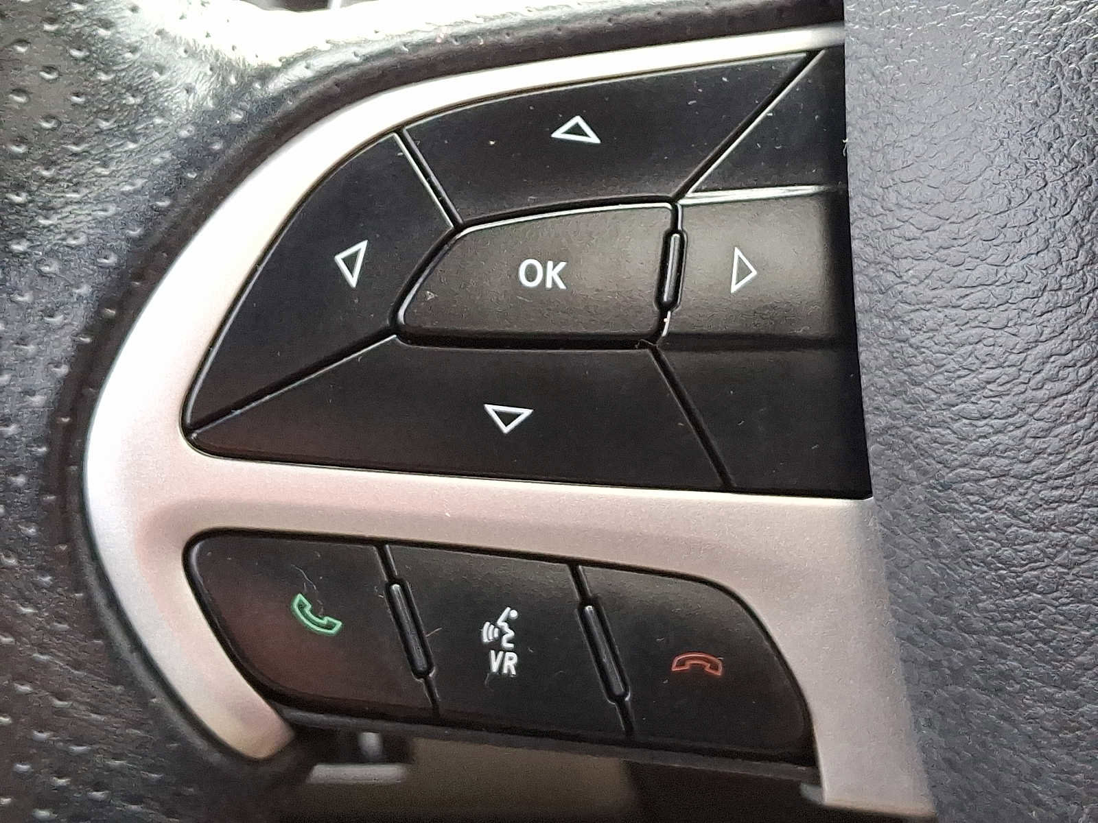 Used 2017 Dodge Durango R/T image 22