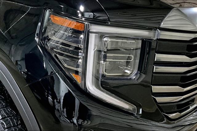 Certified 2023 GMC Sierra 1500 AT4 w/ AT4 Premium Package image 4