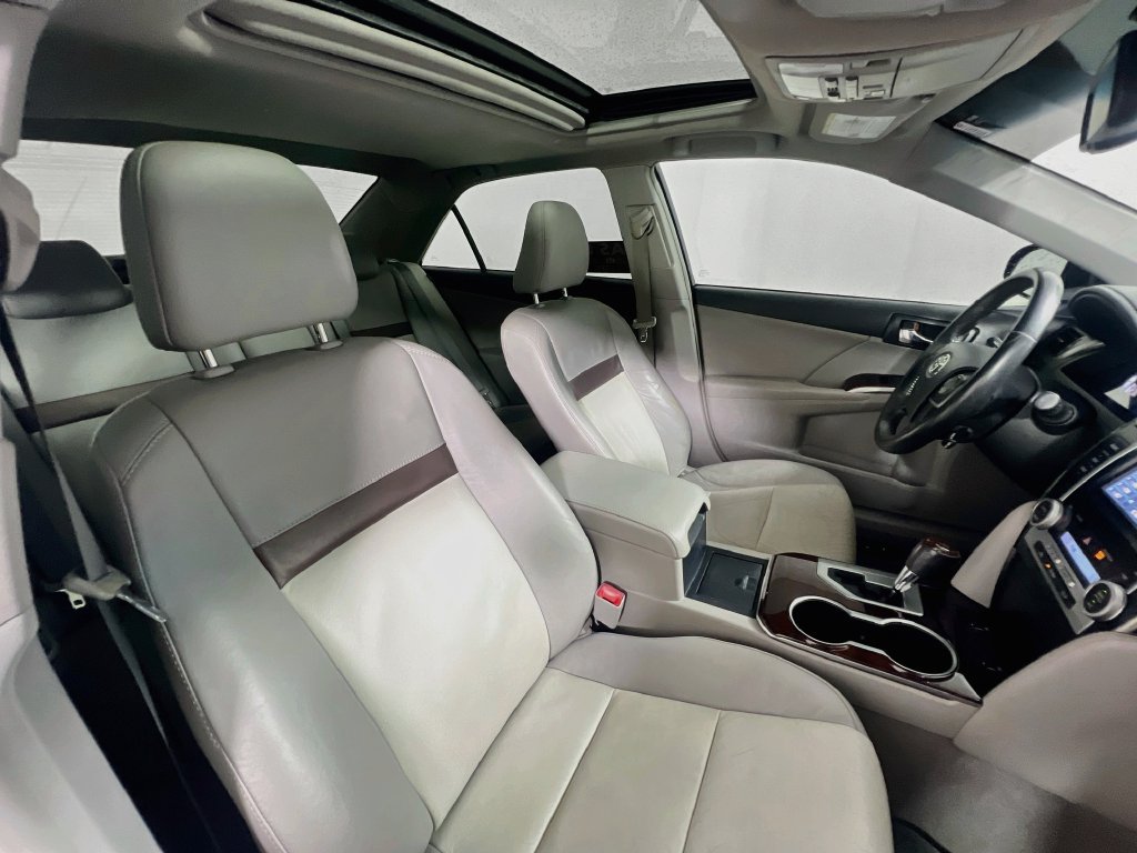 Used 2012 Toyota Camry XLE FWD image 27