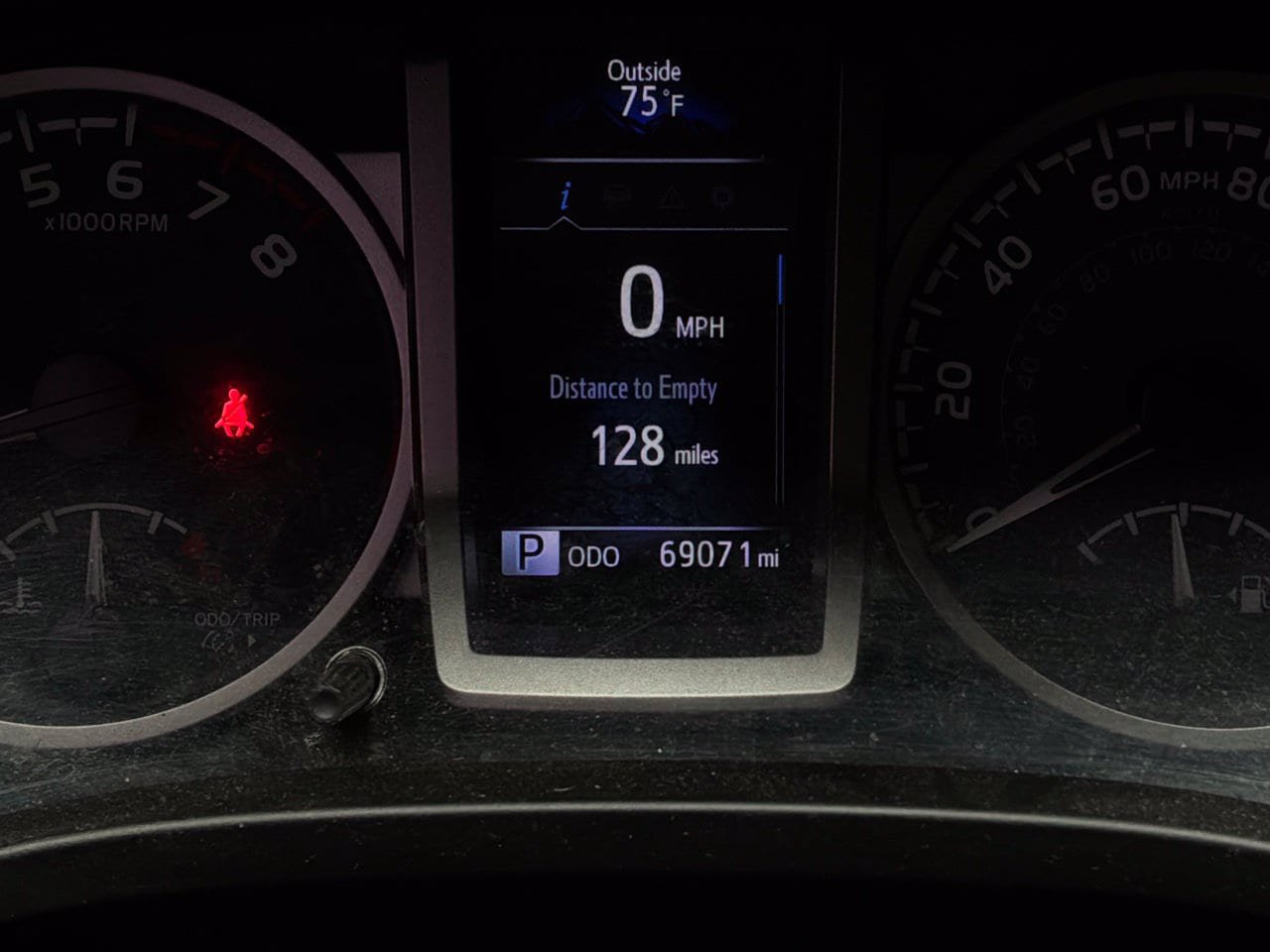 Used 2021 Toyota Tacoma SR5 RWD image 43