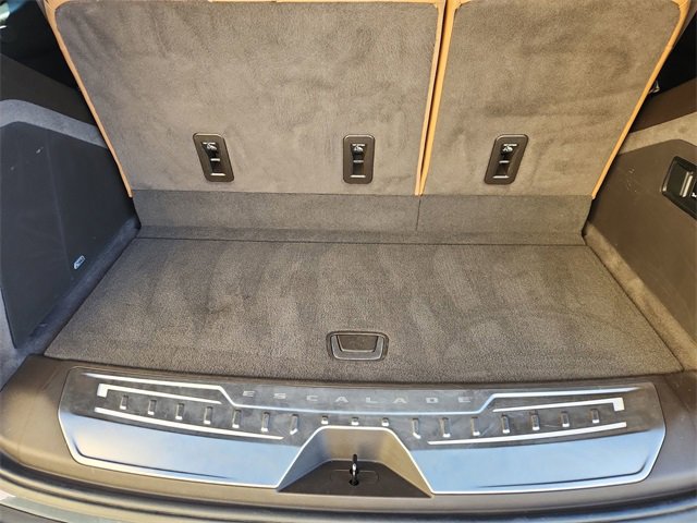 Used 2021 Cadillac Escalade Sport w/ Driver Assist Tech Package image 26