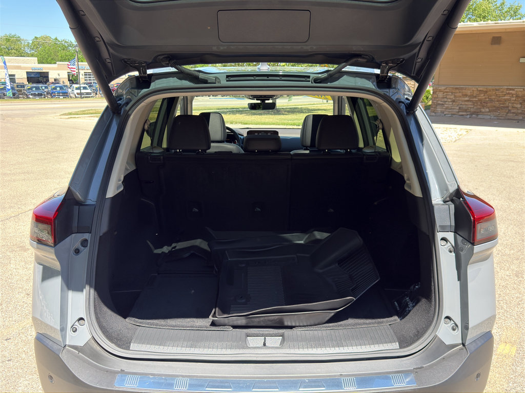 Used 2023 Nissan Rogue Platinum w/ Platinum Premium Package AWD/4WD image 22