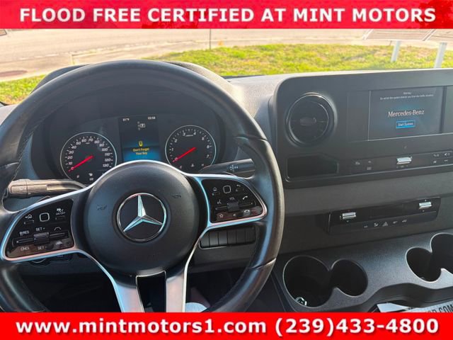 Used 2022 Mercedes-Benz Sprinter 1500 image 13