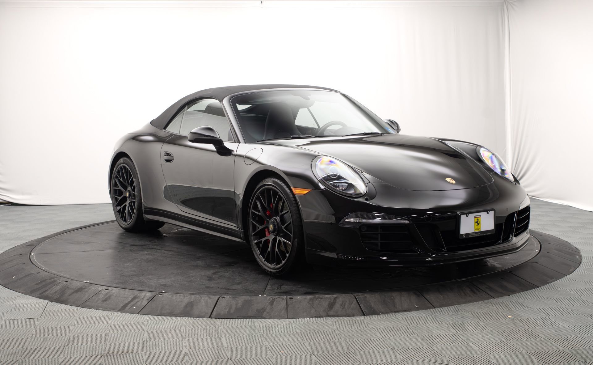 Used 2015 Porsche 911 Carrera 4 GTS image 8