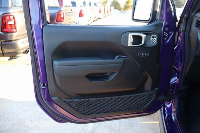 New 2026 Jeep Gladiator Sport AWD/4WD image 10
