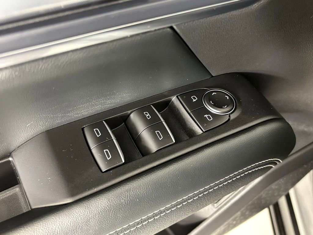 Used 2026 GMC Terrain Denali image 17