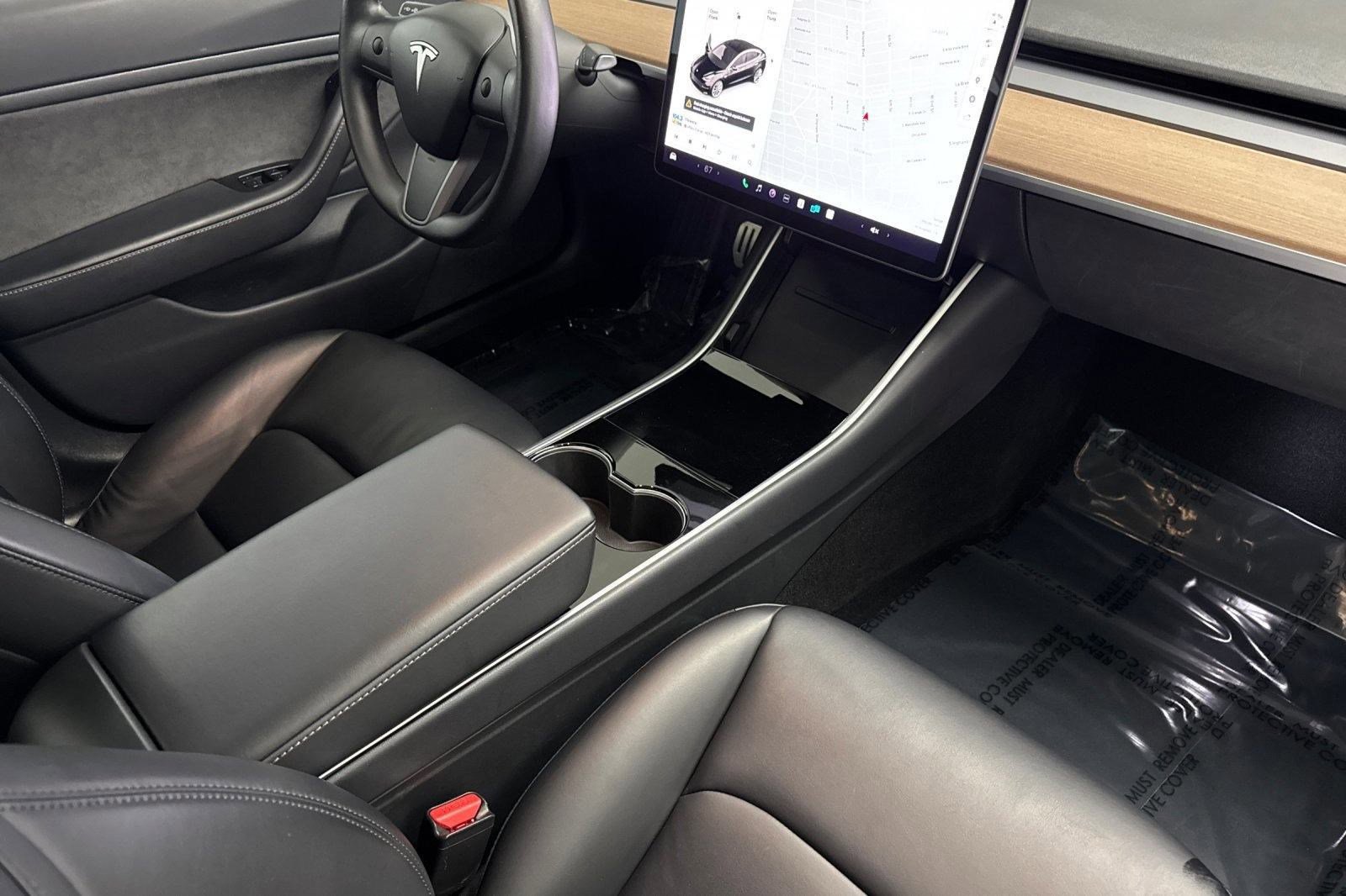 Used 2018 Tesla Model 3 Performance image 30