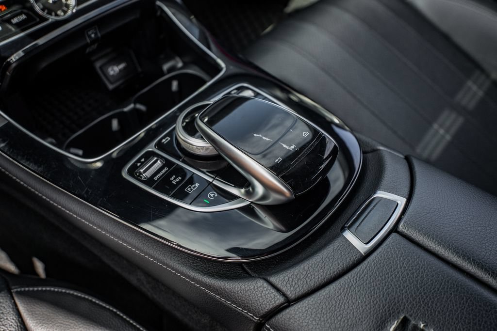 Used 2017 Mercedes-Benz E 300 4MATIC image 30