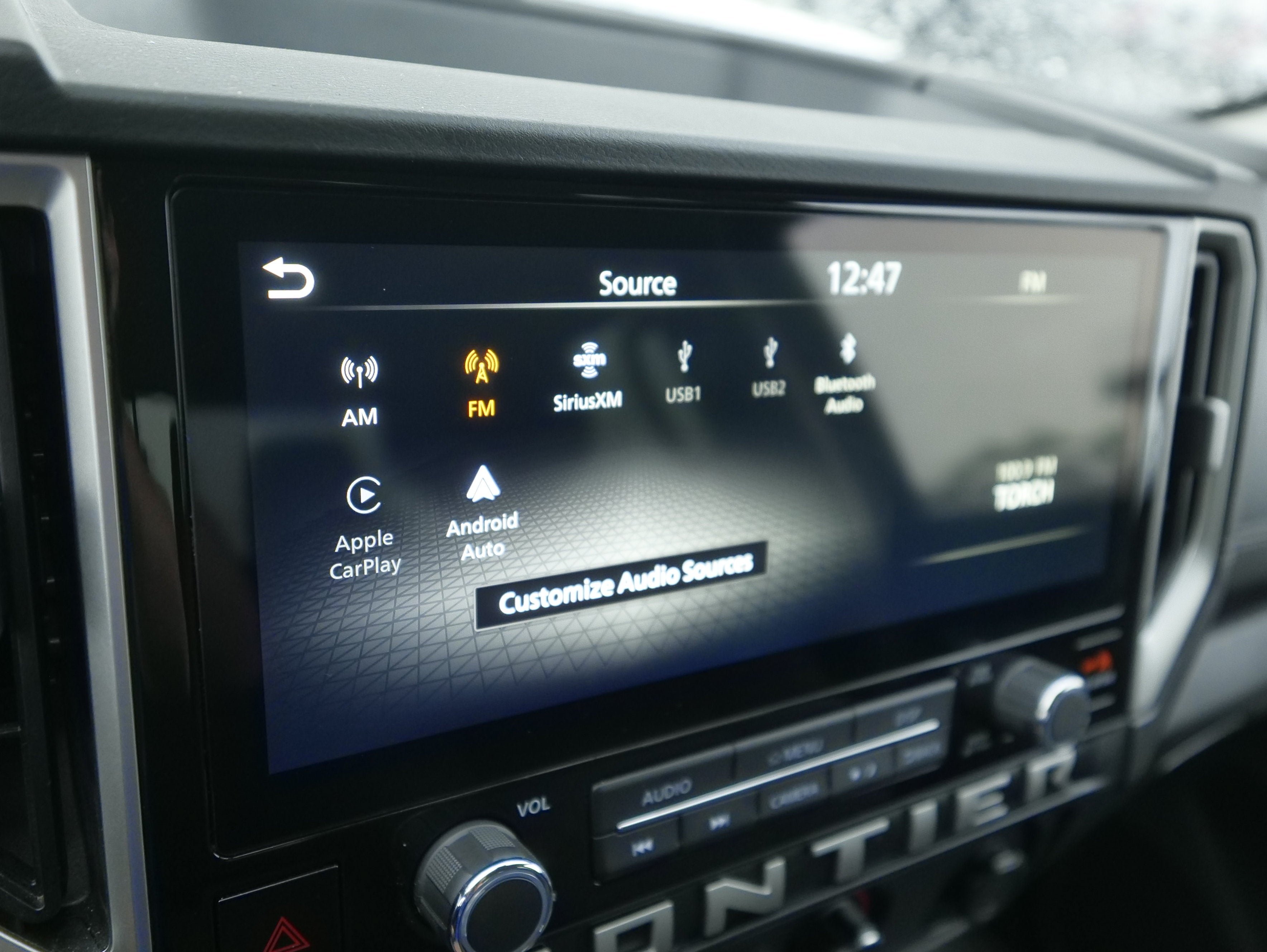 Used 2025 Nissan Frontier SV AWD/4WD image 24