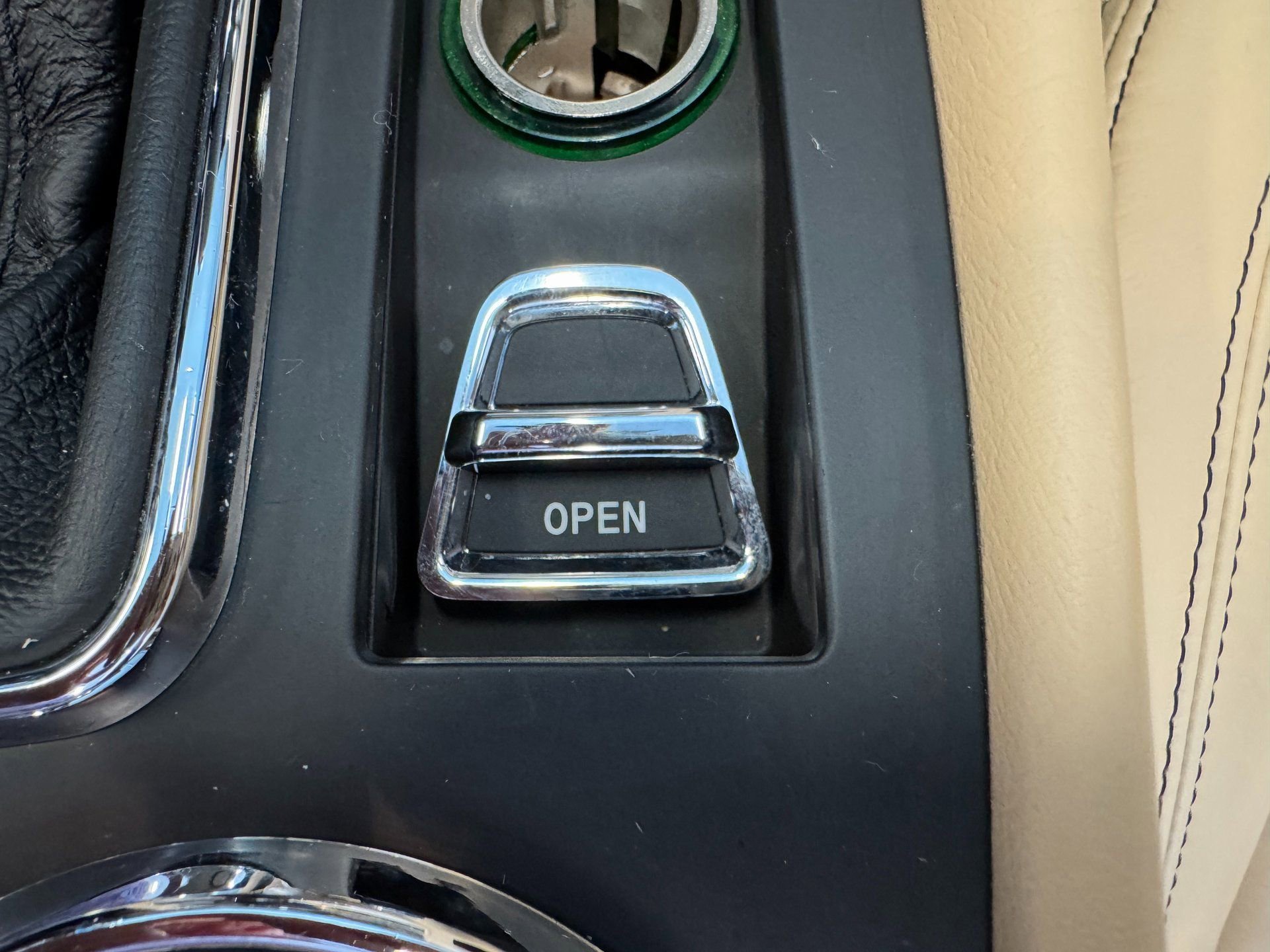 Used 2014 Maserati GranTurismo Convertible image 67