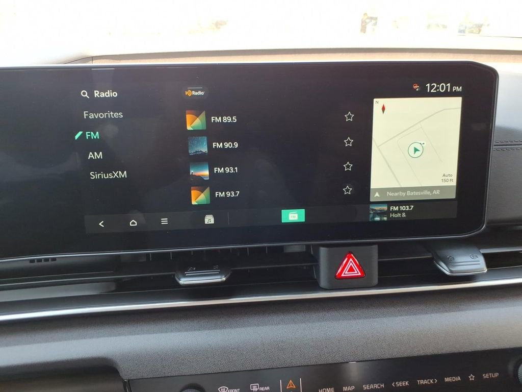 New 2026 Kia Carnival EX image 21