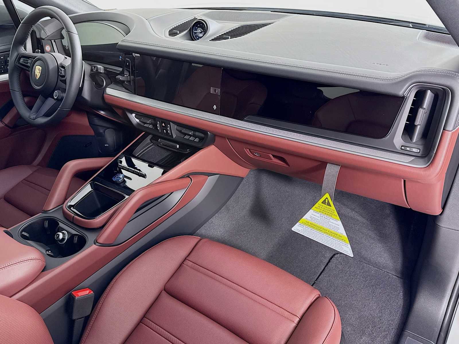 New 2025 Porsche Cayenne image 31