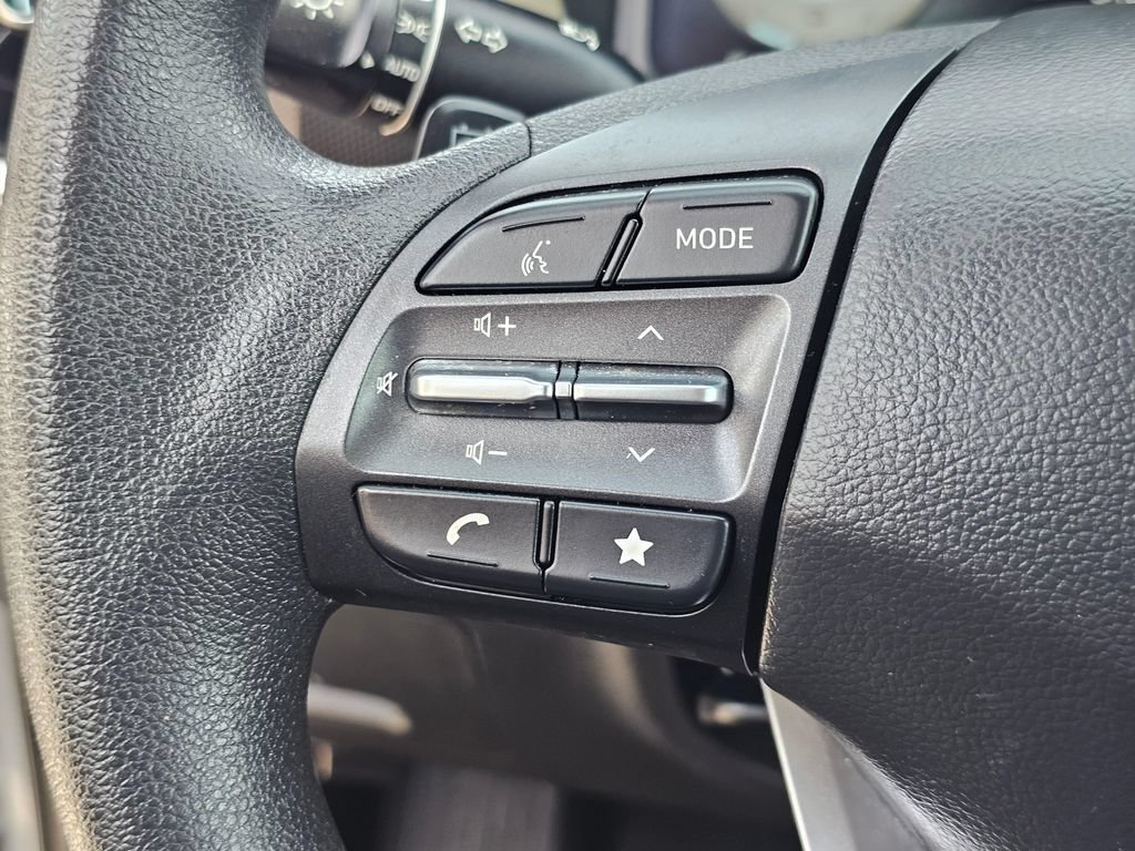 Used 2023 Hyundai Kona SE FWD image 31