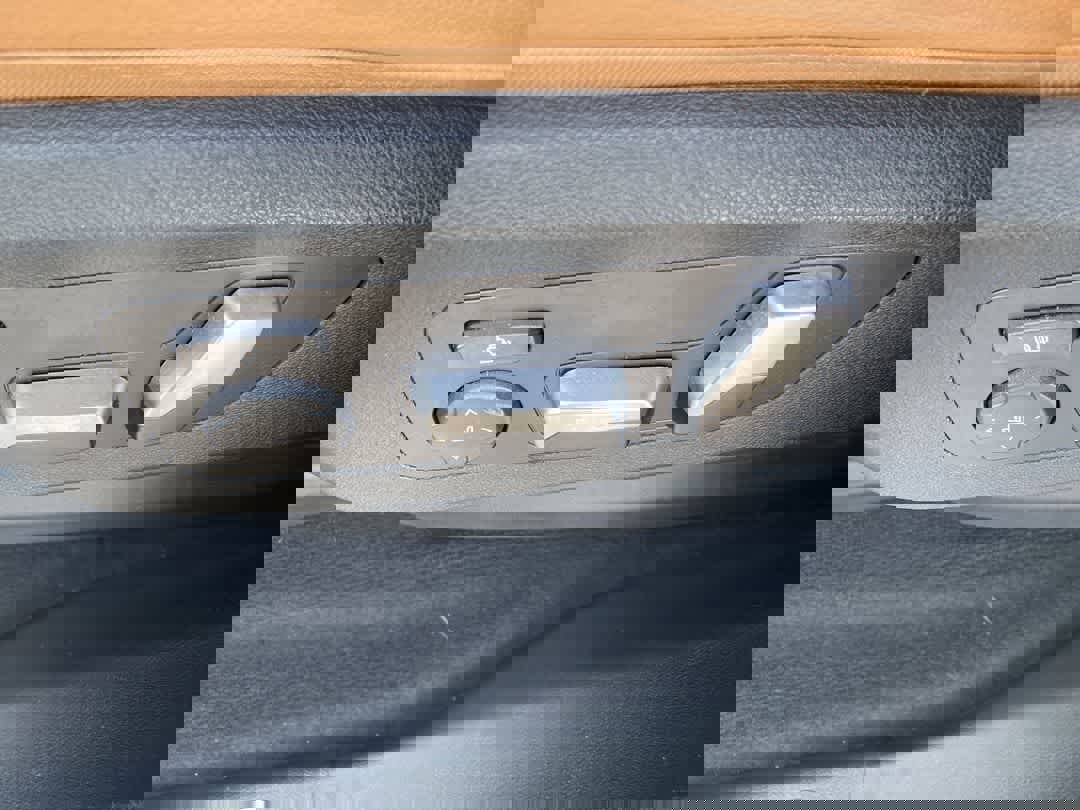 Used 2019 BMW X5 xDrive40i w/ Premium Package 2 image 12