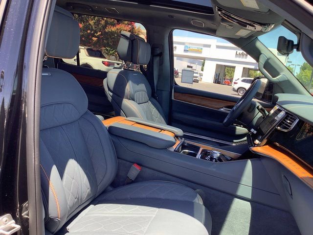 Used 2024 Jeep Grand Wagoneer Series III w/ Flexible Seating Group AWD/4WD image 42