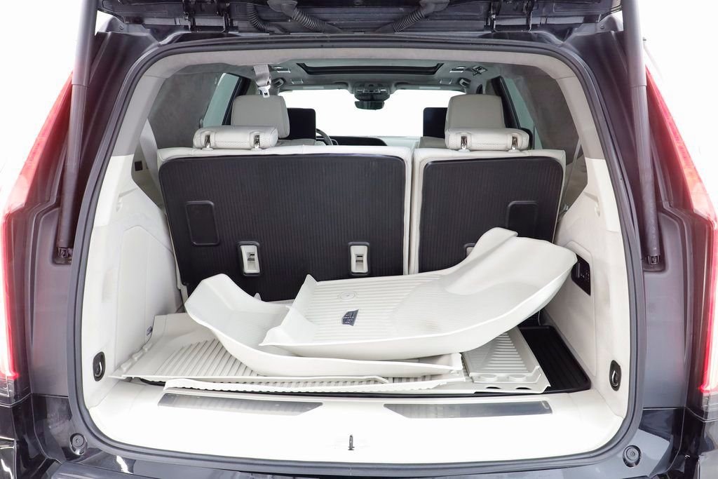 Used 2024 Cadillac Escalade Sport Platinum w/ LPO, ONYX Package image 22