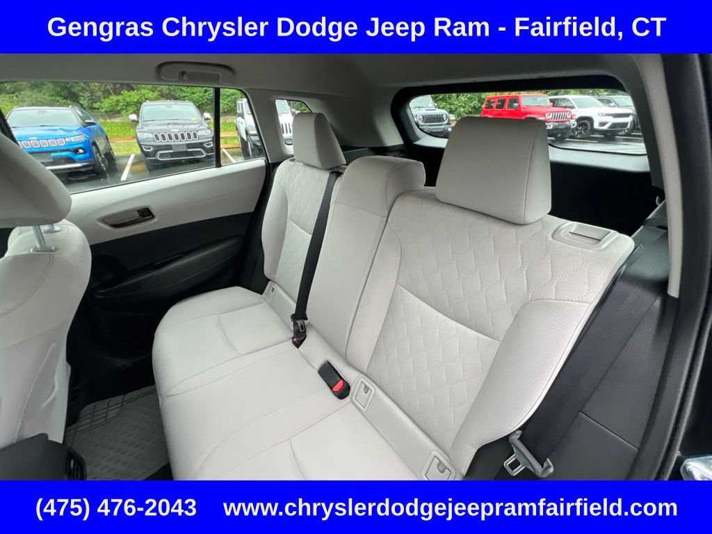 Used 2026 Toyota Corolla Cross L AWD/4WD image 33