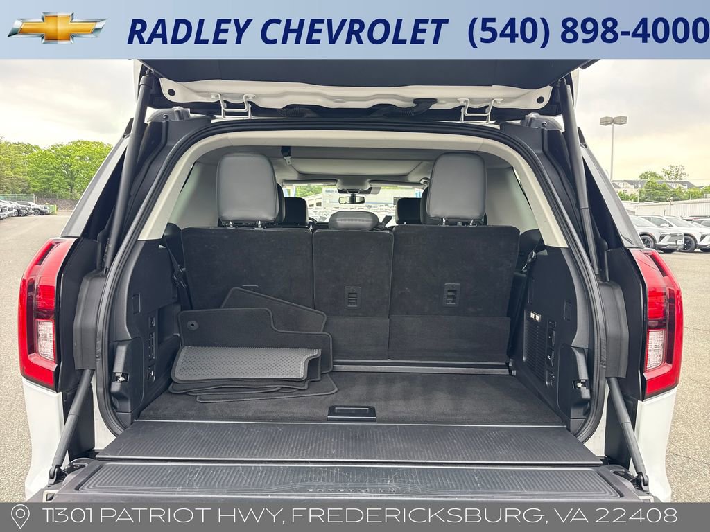 Used 2025 Ford Expedition Active AWD/4WD image 14