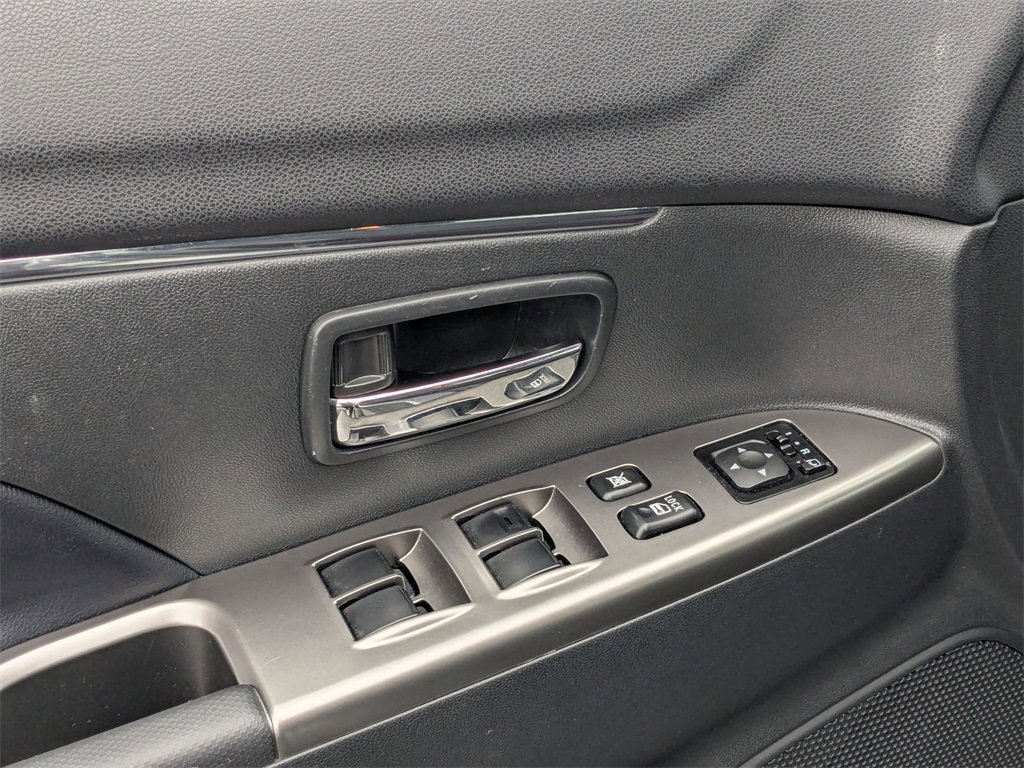 Used 2025 Mitsubishi Outlander Sport AWD image 14