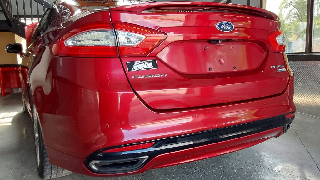 Used 2016 Ford Fusion Titanium FWD image 12