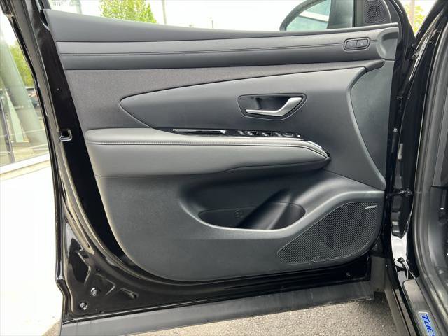 New 2025 Hyundai Tucson Limited image 10